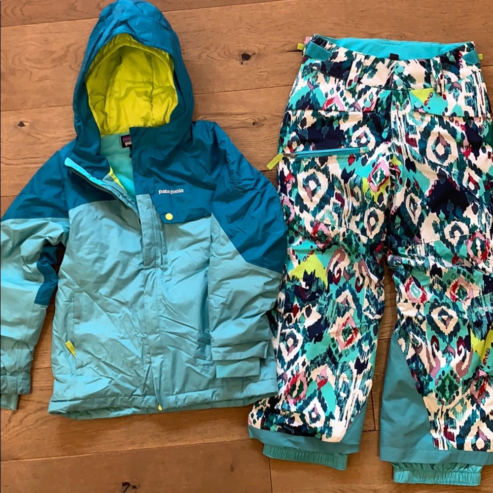 Patagonia girls snow jacket and pants size 7/8